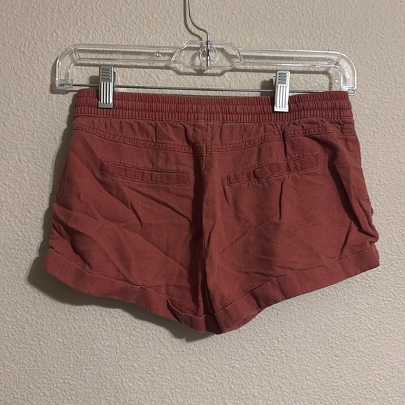 Iris Women's Rust Shorts size small - Picture 5 of 6